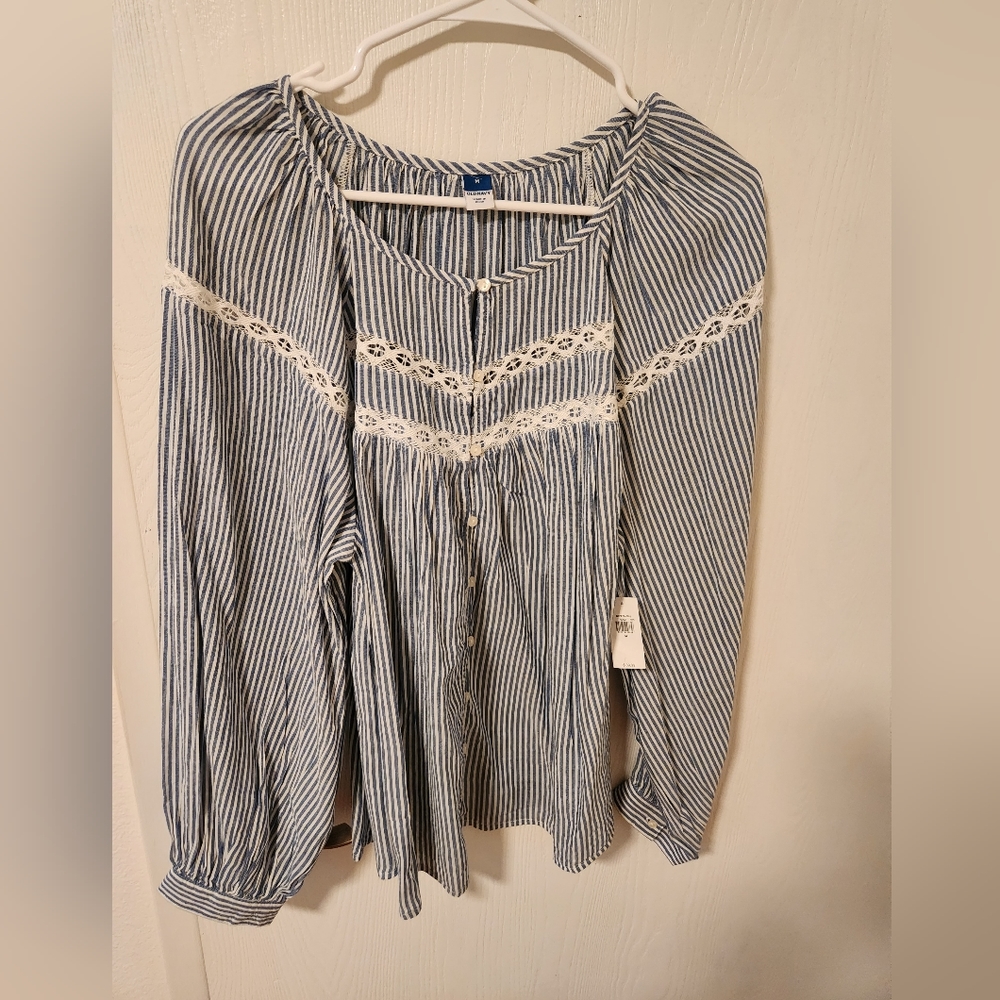 🎈FinalDay!!! !5 for $20 NWT Old Navy Blouse